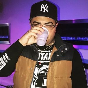 Meet your Posher, Ray